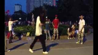 基础太空舞步教学视频,跟随视频轻松掌握基础太空舞步